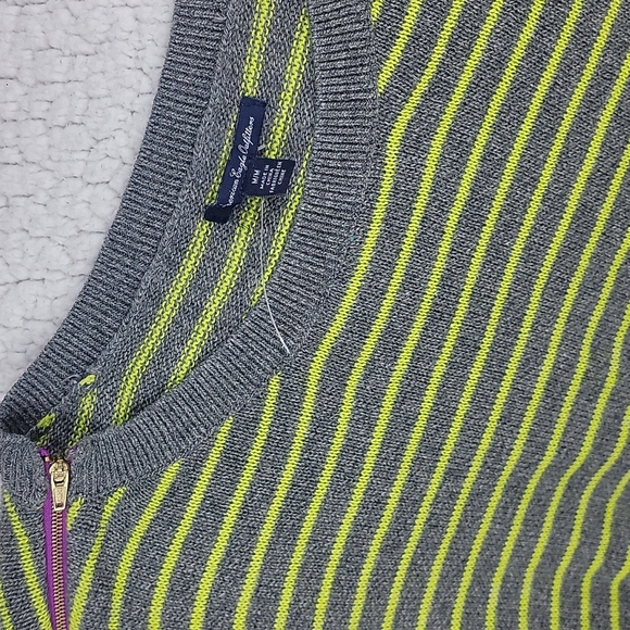 NWOT American Eagle Outfitters sweater! - Picture 3 of 11